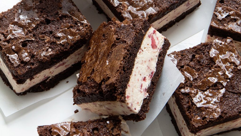 Strawberry Ice Cream Brownie Sandwiches Main Street Produce